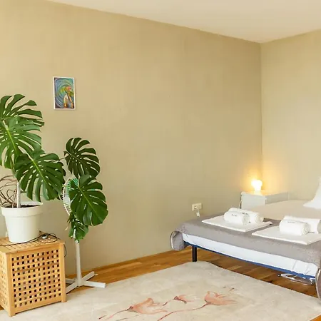 Lively Artistic 1bd With Sea View In 아파트 *